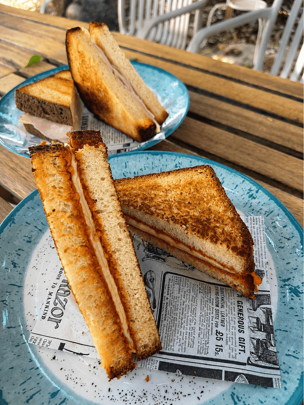 El Bikinasso and El Mallorking: toasted brioche sandwiches with Edam cheese, sweet ham and sobrassada