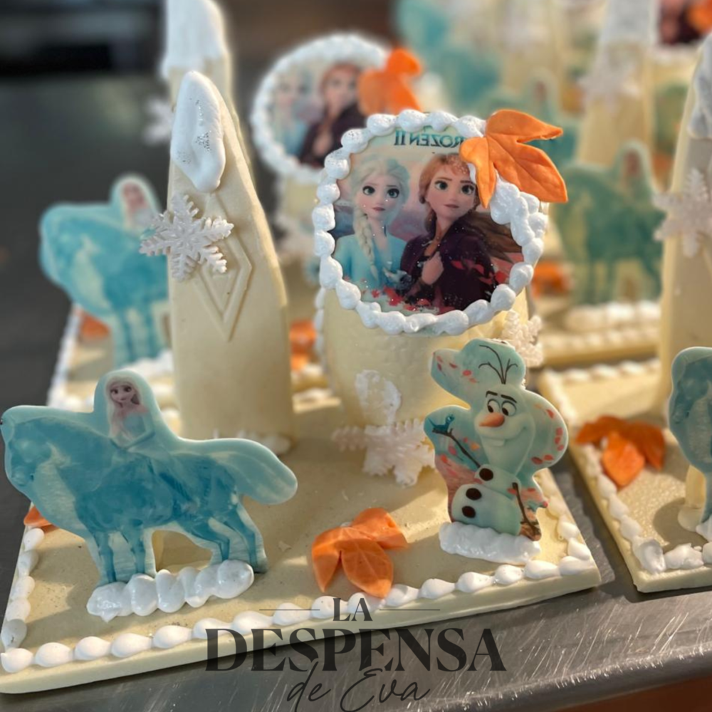 Mona de chocolate. Frozen (Chocolate blanco)